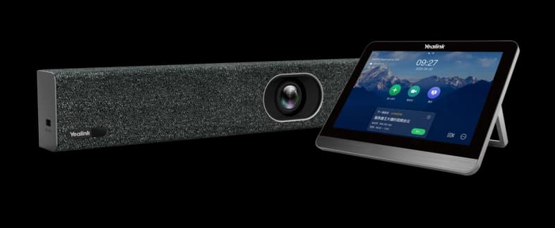 Yealink MeetingEye 400, angled view with touch console